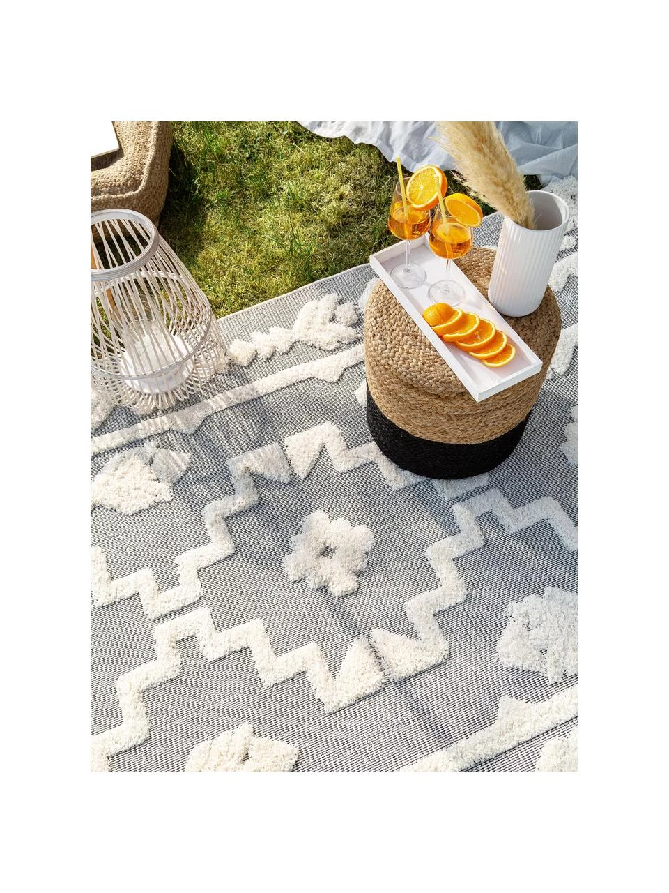 Benuta Ethno In- & Outdoor-Teppich Carlo mit Hoch-Tief-Struktur, B 80 x L 150 cm (Größe XS)Nur noch 1 Artikel verfügbar 4 Benuta Ethno In- & Outdoor-Teppich Carlo mit Hoch-Tief-Struktur, B 80 x L 150 cm (Größe XS)Nur noch 1 Artikel verfügbar – Bild 2