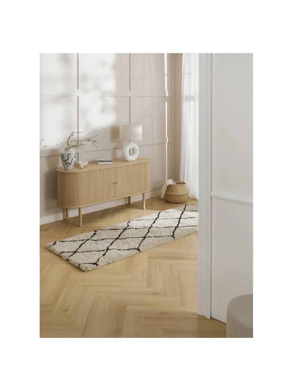 Westwing Collection Flauschiger Hochflor-Läufer Nouria, handgetuftet, B 80 x L 200 cm 4 Westwing Collection Flauschiger Hochflor-Läufer Nouria, handgetuftet, B 80 x L 200 cm – Bild 2