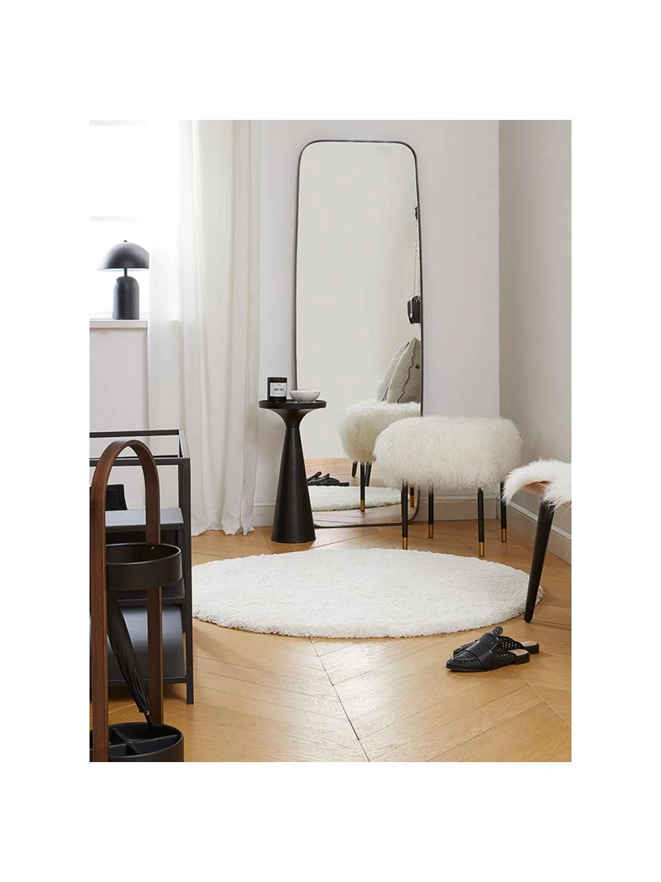 Westwing Collection Flauschiger runder Hochflor-Teppich Leighton in Creme, Ø 120 cm (Größe S) 7 Westwing Collection Flauschiger runder Hochflor-Teppich Leighton in Creme, Ø 120 cm (Größe S) – Bild 5