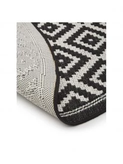 Westwing Collection Gemusterter runder In- & Outdoor-Teppich Miami in Schwarz/Wei&szlig;, Ø 140 cm (Größe M) -Teppiche Verkaufsgeschäft Gemusterter runder In and Outdoor Teppich Miami in SchwarzWeiss 4