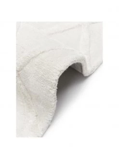 Westwing Collection Handgetufteter Viskoseläufer Shiny in Silbergrau mit Rautenmuster, B 80 x L 200 cm -Teppiche Verkaufsgeschäft Handgetufteter Viskoselaufer Shiny in Silbergrau mit Rautenmuster 5