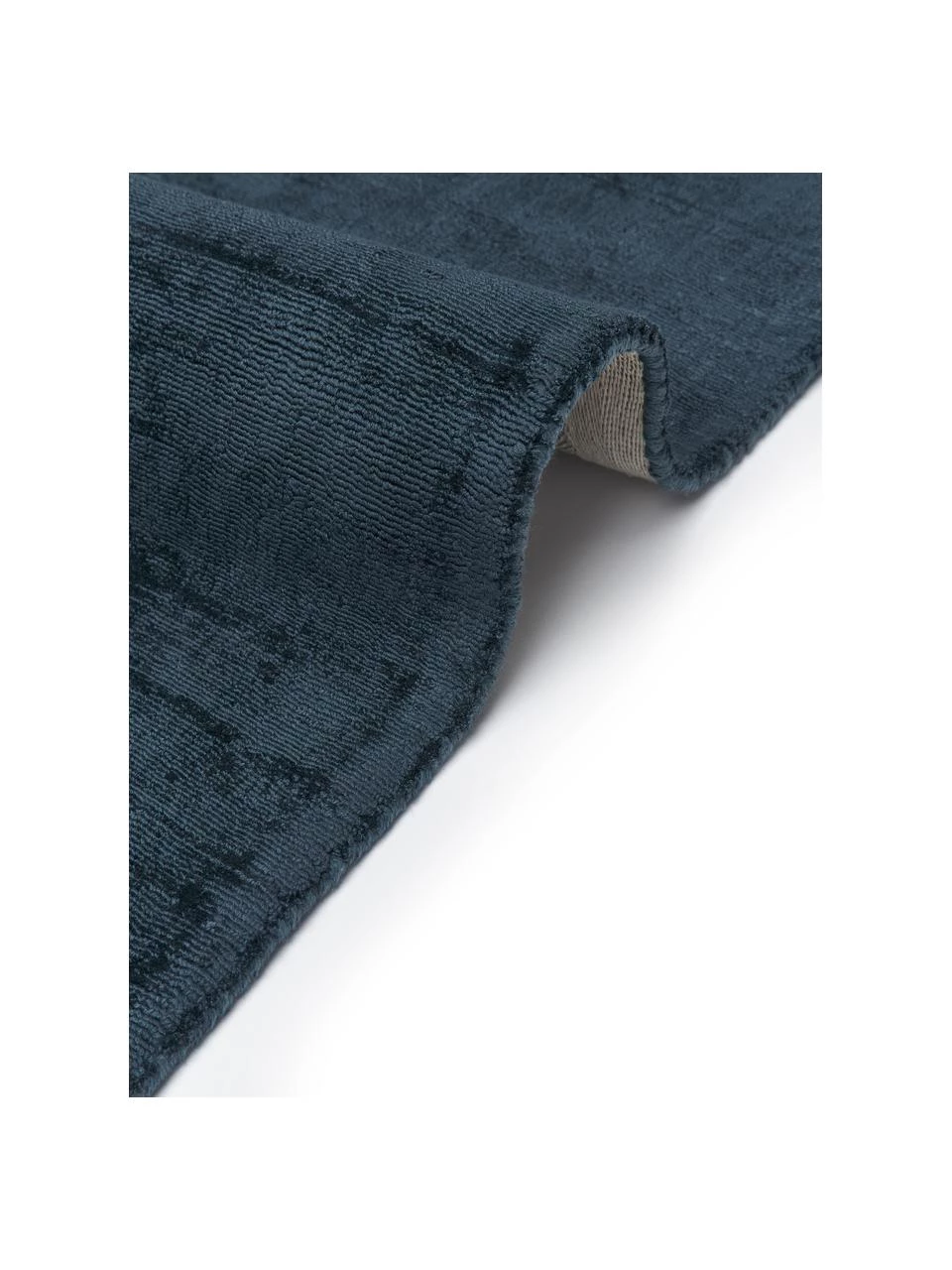 Westwing Collection Handgewebter Viskoseläufer Jane in Dunkelblau, B 80 x L 300 cm 7 Westwing Collection Handgewebter Viskoseläufer Jane in Dunkelblau, B 80 x L 300 cm – Bild 5