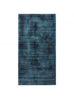 Westwing Collection Handgewebter Viskoseteppich Jane in Dunkelblau, B 80 x L 150 cm (Größe XS)